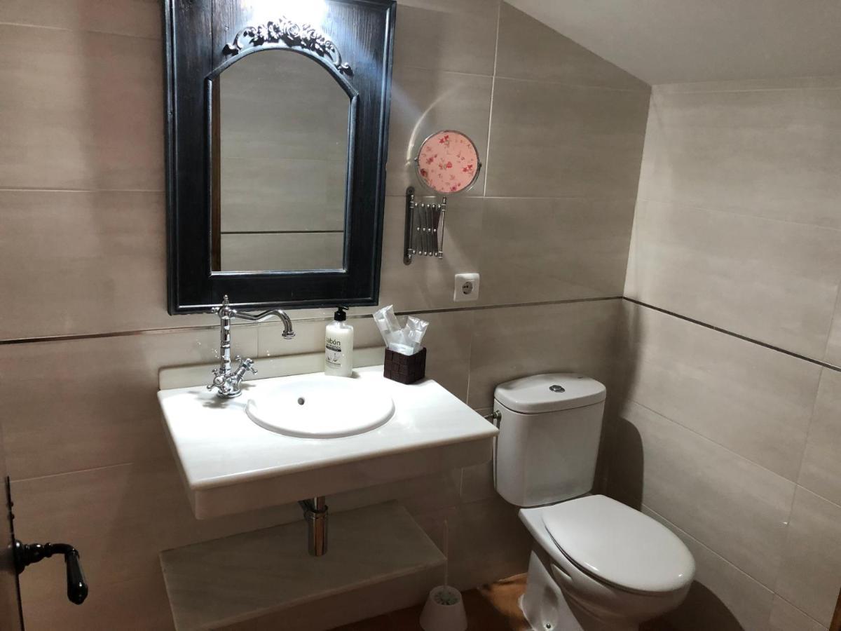 Hostal La Caballeriza Мальпартида-де-Касерес Экстерьер фото